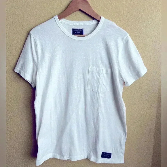 Abercrombie & Fitch Crew Neck Short Sleeve Tee - Picture 2 of 6